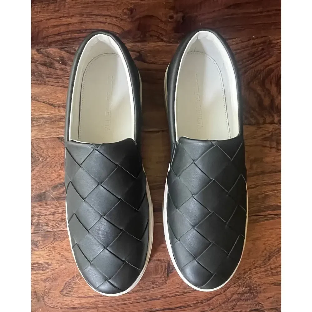 $1095 NIB Bottega Veneta Intrecciato Leather Slip-On Sneakers Black White 9(42)